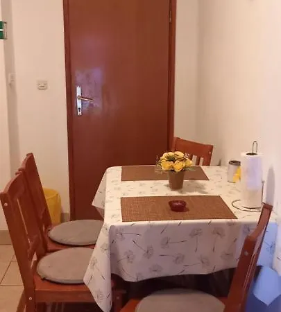 Kunjasic Apartment *
