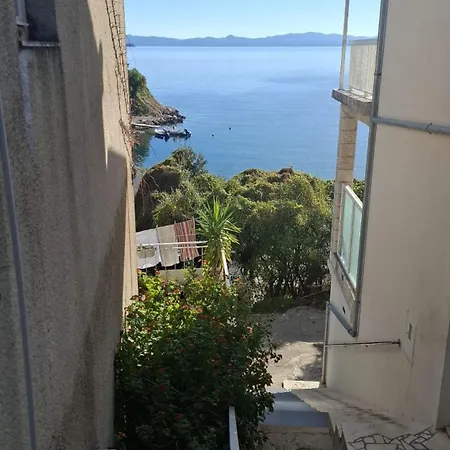 Apartment Kunjasic Trstenik (Dubrovnik-Neretva)